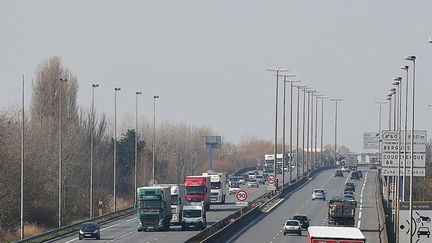 &nbsp; (L'A16 est bloquée à hauteur de Dunkerque © maxPPP)