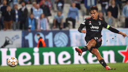 Le Turinois Paulo Dybala a inscrit un penalty face aux Suédois de Malmö, mardi 14 septembre 2021. (ANDREAS HILLERGREN / TT NEWS AGENCY / AFP)