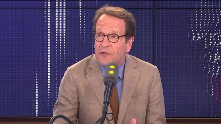 Gilles Le Gendre, président du groupe La République en marche à l’Assemblée nationale, était l'invité de franceinfo mercredi 28 août. (FRANCEINFO / RADIOFRANCE)