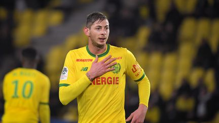 Disparition d'Emiliano Sala : les recherches suspendues pour la nuit