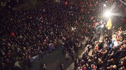 Les militants de&nbsp;B&eacute;ji Ca&iuml;d Essebsi, r&eacute;unis &agrave; Tunis (Tunisie), le 21 d&eacute;cembre 2014. (MARIEAU PALACIO / ANADOLU AGENCY / AFP)