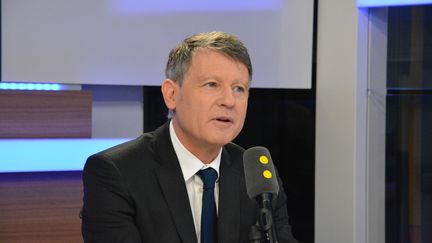 Vincent Peillon,&nbsp;éliminé à la primaire, ancien ministre de l’Education nationale. (RADIO FRANCE / JEAN-CHRISTOPHE BOURDILLAT)