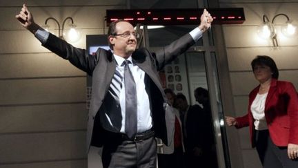 François Hollande et Martine Aubry le 16 octobre 2011 (AFP)