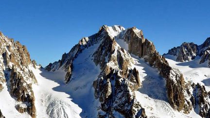 &nbsp; (Les alpinistes sont morts en redescendant du glacier de l'aiguille d'Argentière © Maxppp)