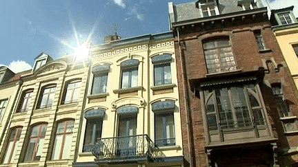 Le Rue d'Angleterre du Vieux-Lille a servi de décor naturel au premier livre de Michel L'Oustalot "Le Roi de la rue d'Angleterre"
 (France 3 / Culturebox)