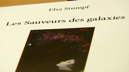 Couverture du livre "Les sauveurs de la galaxie", d'Elsa Stumpf
 (France 3/Culturebox / capture d&#039;écran)