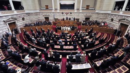 Le Parlement grec &agrave; Ath&egrave;nes, la capitale du pays, le 7 octobre 2013. (LOUISA GOULIAMAKI / AFP)