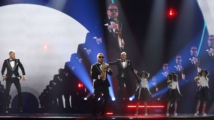 Le groupe SunStroke Project repète sur la scène de l'Eurovision à Kiev (Ukraine), le 8 mai 2017. (SERGEI CHUZAVKOV / AP / SIPA)