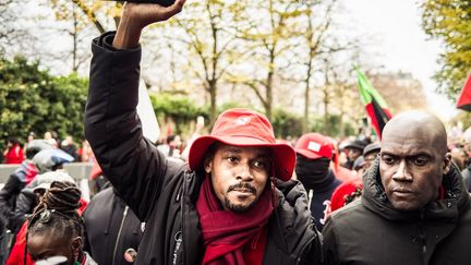 Rodrigue Petitot, lors d'une manifestation contre la vie chère dans les départements d'outre-mer, à Paris, le 10 novembre 2024. (BASTIEN OHIER / HANS LUCAS / AFP)