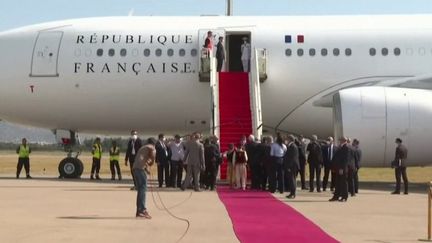 Diplomatie : quels seront les points abordés durant la visite officielle d'Emmanuel Macron en Algérie ?  (FRANCE 3)