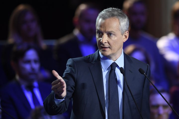 Bruno Le Maire lors du deuxième débat télévisé entre les candidats à la primaire à droite, le 3 novembre 2016. (ERIC FEFERBERG / AFP)