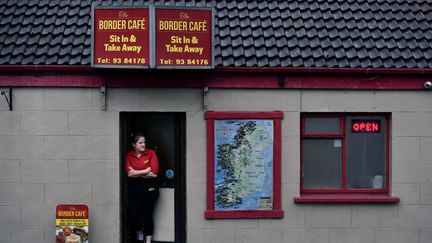 A Muff, en Irlande, le "Border café" - le café à la frontière - entre l'Irlande et le&nbsp;Royaume Uni.&nbsp; (GETTY IMAGES)