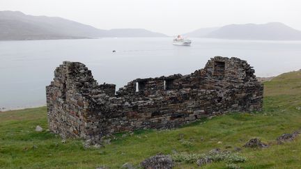 Ruines d'une église viking au Groenland. Photo datée d'août 2006. (HINRICH BAESEMANN / DPA / AFP)