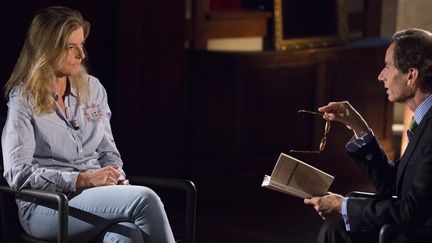 Sandrine Treiner et Olivier Barrot sur le plateau d'"Un livre, un jour"
 (Julien KNAUB / FTV)