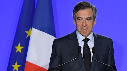 François Fillon, le 1er mars 2017, lors d'une conférence de presse à son QG de campagne à Paris. (CHRISTOPHE ARCHAMBAULT / AFP )