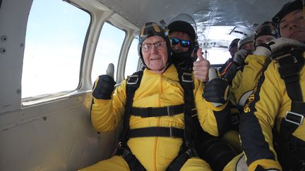 Un saut en parachute à 101 ans