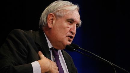 Jean-Pierre Raffarin au conseil national de l'UMP &agrave; Paris le7 f&eacute;vrier 2015. (CITIZENSIDE / JALLAL SEDDIKI / AFP)