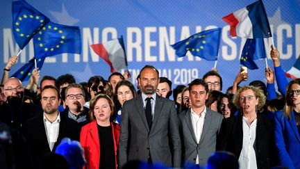 De gauche à droite, Sébastien Lecornu, Nathalie Loiseau, Edouard Philippe, Gabriel Attal et Muriel Pénicaud, le 6 mai 2019 à Caen (Calvados), lors d'un meeting de campagne de la majorité présidentielle pour les élections européennes. (DAMIEN MEYER / AFP)