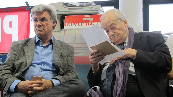 Patrick Le Hyaric, candidat aux l&eacute;gislatives, et Jack Ralite, l'ancien maire d'Aubervilliers, participent &agrave; une r&eacute;union de section du PCF, le 19 juin 2012. (ILAN CARO / FTVI)