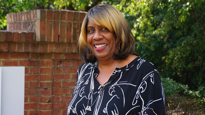 Francine Gadson, responsable d'un bureau de vote dans le comté de Gwinnett, à Lawrenceville, le 23 septembre 2024. (MARIE-VIOLETTE BERNARD / FRANCEINFO)