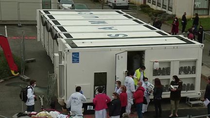 Coronavirus : un hôpital mobile s’installe à Toulouse