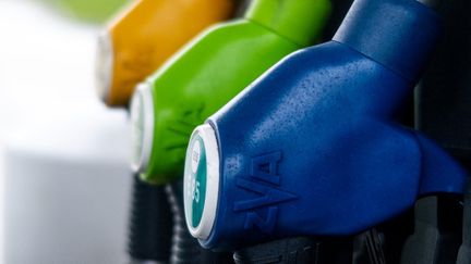 Carburant : les prix vont-ils baisser ?