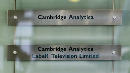 Le siège de la soiété Cambridge&nbsp;Analytica, à Londres, le 20 mars 2018. (ALBERTO PEZZALI / AFP)