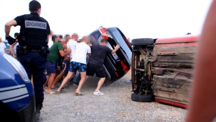 Une image de la rixe entre des habitants de Sisco et des Corses d'origine maghrébine, le 13 août 2016, à Sisco (Haute-Corse). (BUFFA CHRISTIAN / MAXPPP)