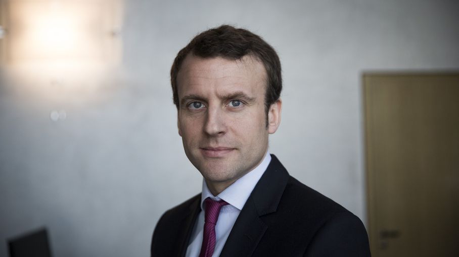 Pourquoi Emmanuel Macron Est à La Fois De Droite Et De Gauche