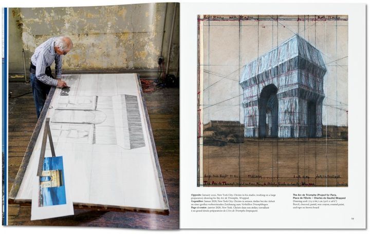 Christo à l'oeuvre pour "L'arc de Triomphe Wrapped" et un de ses dessins préparatoires (janvier 2020) (WOLFGANG VOLZ / EDITIONS TASCHEN)