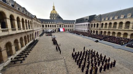  (Hommage national et solennel aux Invalides à Paris, le 27 novembre 2015 © Maxppp)