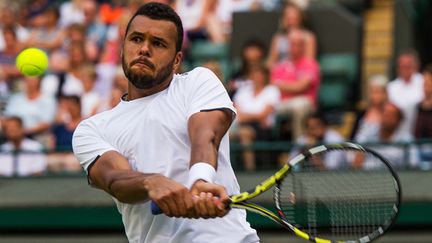 Jo-Wilfried Tsonga sur le gazon de Wimbledon (JOE TOTH / BACKPAGE IMAGES LTD)