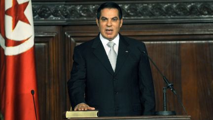 Le pr&eacute;sident d&eacute;chu Zine El-Abidine Ben Ali, &agrave; l'Assembl&eacute;e nationale, &agrave; Tunis (Tunisie), le 12 novembre 2009. (FETHI BELAID / AFP)