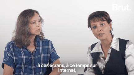 L'une veut rationner l'usage d'Internet, l'autre estime qu'il faut donner sa chance aux écrans. Addiction aux écrans et perte de temps d'un côté. Outil de conversation et vecteur de culture de l'autre. Ensemble, Najat Vallaud-Belkacem et Julie Neveux, confrontent leurs points de vue.