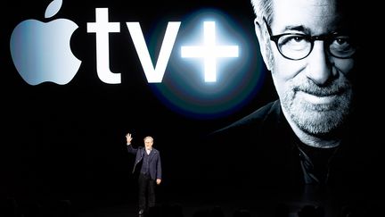 Apple n'a pas lésiné sur les stars pour dévoiler son service de vidéo en streaming concurrent de Netflix, ici Steven Spielberg
 (NOAH BERGER / AFP)