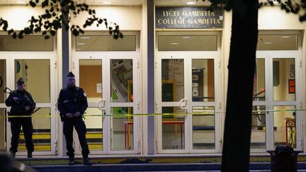 La façade de la cité scolaire Gambetta-Carnot à Arras (Pas-de-Calais), le 14 octobre 2023. (DENIS CHARLET / AFP)