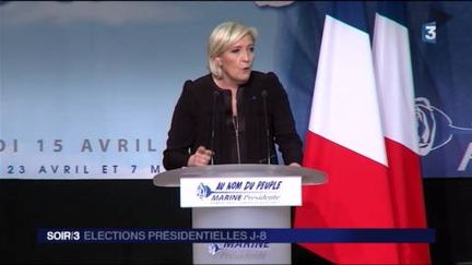 Présidentielle : Le Pen cible Macron, Poutou attaque Mélenchon