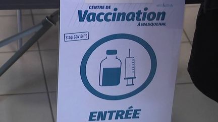 Vaccination contre le Covid-19 : la campagne s'ouvre aux 12-17 ans (FRANCE 2)