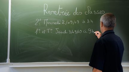 Éducation : la rentrée s'annonce politiquement mouvementée