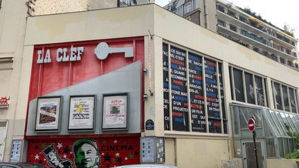 Un collectif&nbsp;occupe depuis 2019 le cinéma associatif La Clef, dans le 5e arrondissement de Paris. Il craint que le futur propriétaire&nbsp;des lieux change la nature du lieu, et fasse de la spéculation immobilière. (MATTEU MAESTRACCI / RADIO FRANCE)