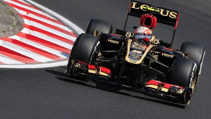 Romain Grosjean (Lotus-Renault) a réalisé le meilleur temps des essais libres 3. (ALEXANDER KLEIN / AFP)