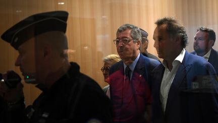 Justice : prison ferme pour Patrick Balkany, placé en détention