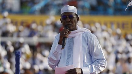 Le président tchadien&nbsp;Idriss Déby Itno, lors d'un meeting en vue de sa réélection, le 9 avril 2021 à&nbsp;N'djamena. (MARCO LONGARI / AFP)