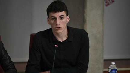 Colin Champion, président du syndicat La Voix lycéenne, en 2022. (STEPHANE DE SAKUTIN / AFP)