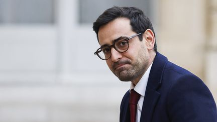 Le nouveau ministre des Affaires étrangères, Stéphane Séjourné, le 12 janvier 2024 à Paris. (LUDOVIC MARIN / AFP)