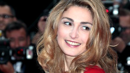 L'actrice fran&ccedil;aise Julie Gayet, au festival de Cannes, le 12 mai 2010. (ROLAND MACRI / CITIZENSIDE / AFP)