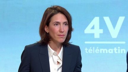 Valérie Hayer, tête de liste Renaissance aux élections européennes, était l'invitée des "4 Vérités" sur France 2, mardi 7 mai. (FRANCE 2)