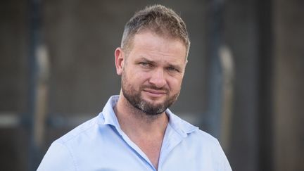 Nicolas Metzdorf, député loyaliste de Nouvelle-Calédonie (Ensemble pour la République), le 2 juillet 2024 à Nouméa (Nouvelle-Calédonie). (DELPHINE MAYEUR/AFP)