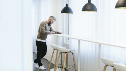 Dans une entreprise de services à Stockholm (Suède). (JOHNER IMAGES / JOHNER RF / GETTY IMAGES)