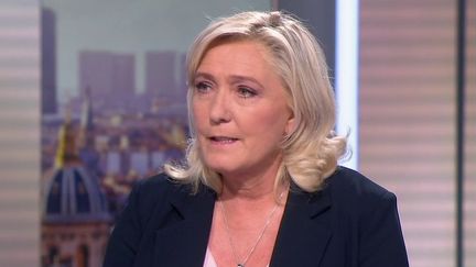 Présidentielle 2022 : "je vais gagner cette élection", affirme Marine Le Pen sur le plateau de France 2